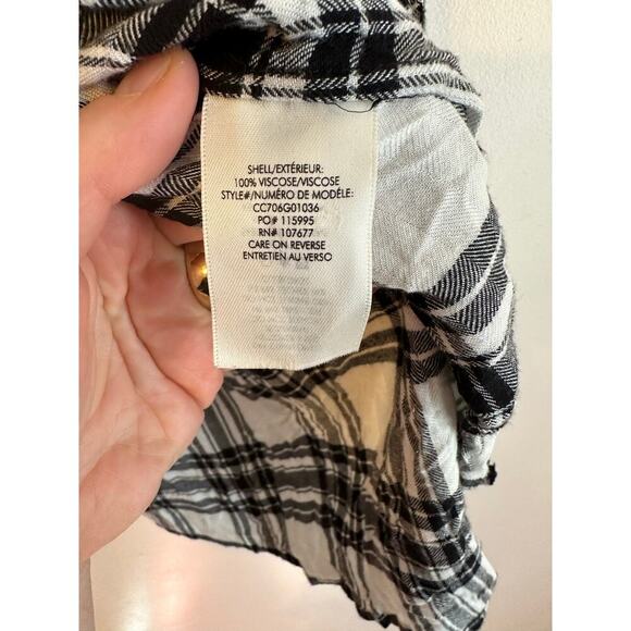 Alice + Olivia Finely Oversized Black & White Plaid Flannel Light Button Down M - Picture 4 of 4